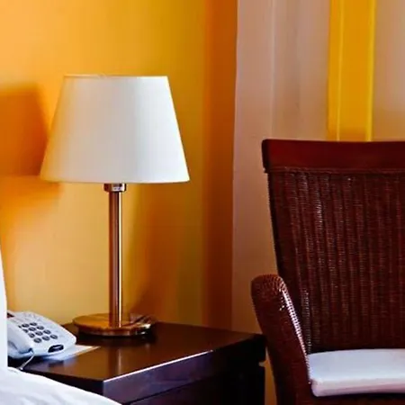 Chris Hotel Skala