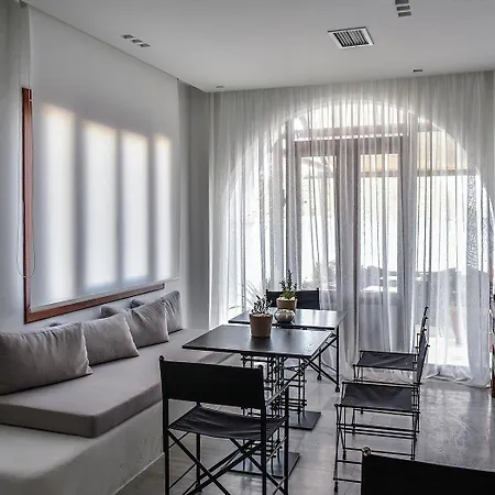 Chris Hotel Skala