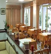Hotel Chris 2*